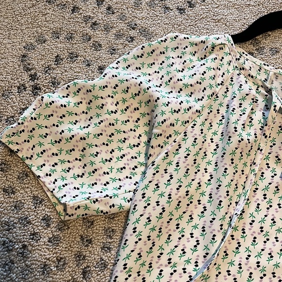 NWT Ann Taylor Petite Short Sleeve Blouse XXSP - Picture 4 of 6